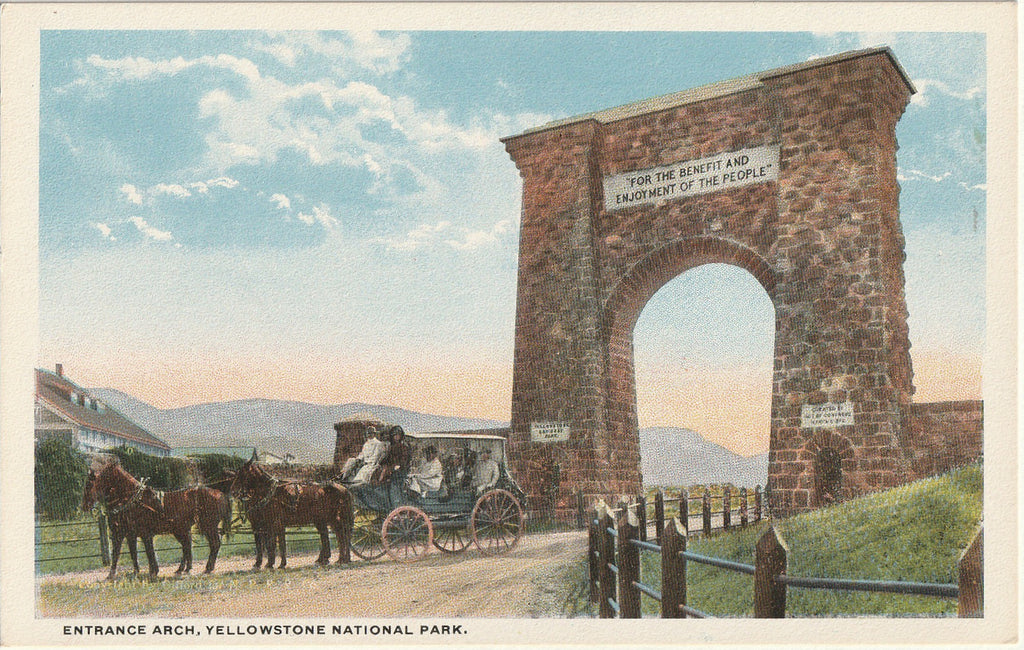 Entrance Arch - Yellowstone National Park - Postcard, c. 1910s