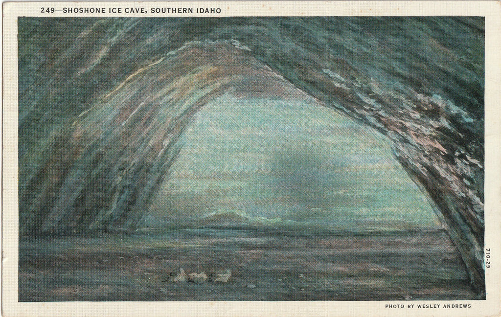 Shoshone Ice Cave - Southern Idaho - Wesley Andrews - Postcard, c. 1940s