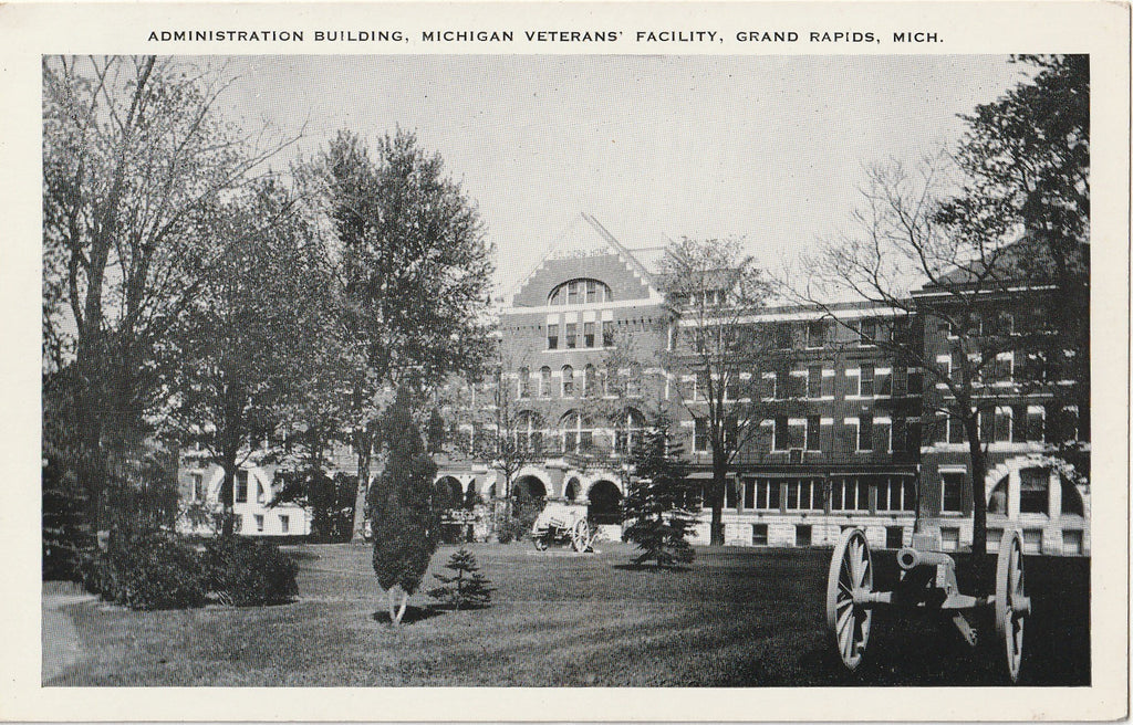Administration Building - Michigan Veterans' Facility - Grand Rapids, MI - Postcard, c. 1940s