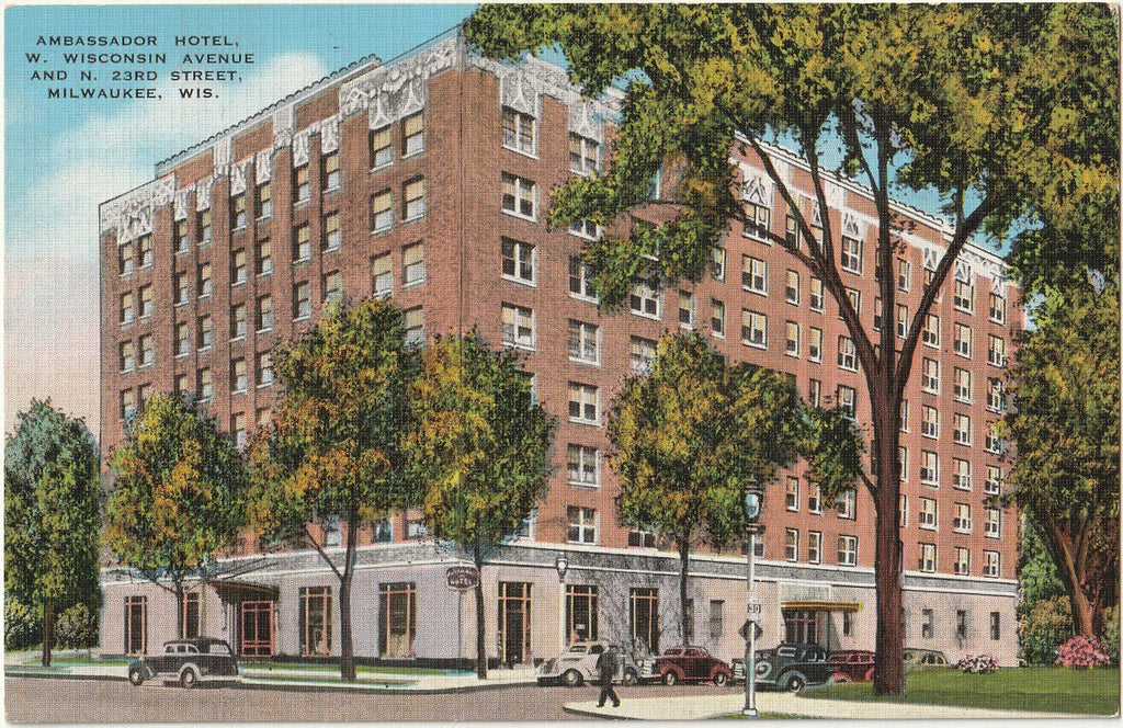 Ambassador Hotel - Milwaukee, Wisconsin - Postcard, c. 1930s