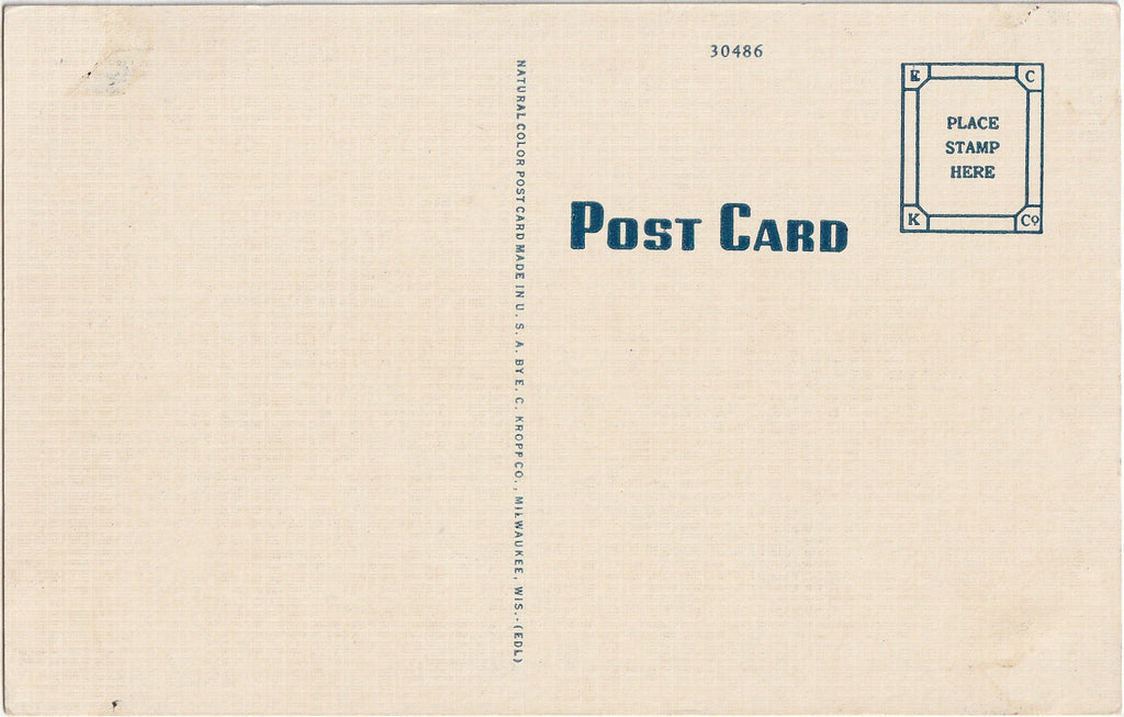 Loading Ore - Marquette, Michigan - Postcard, c. 1940s