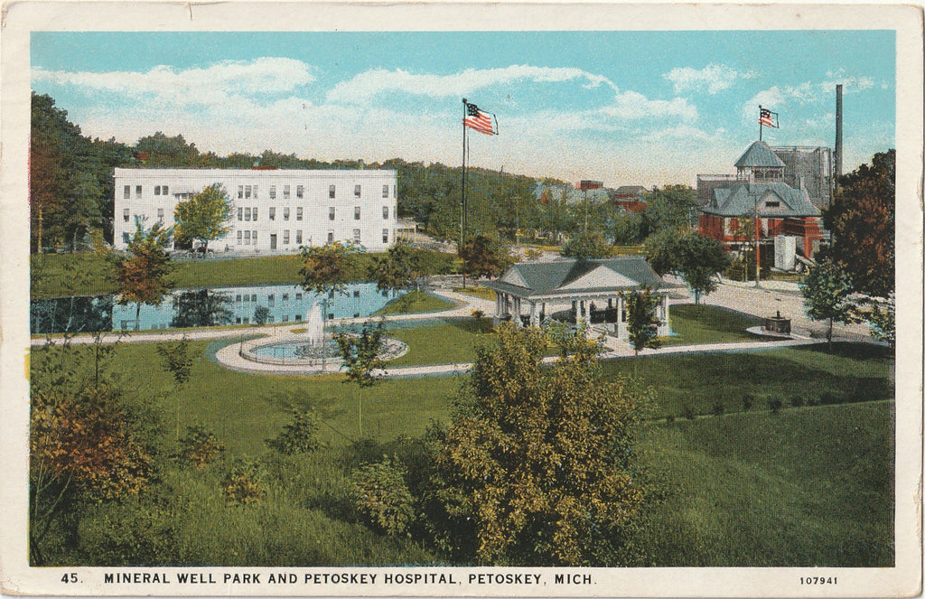 Mineral Well Park and Petoskey Hospital - Petoskey, Michigan - Postcard, c. 1920s