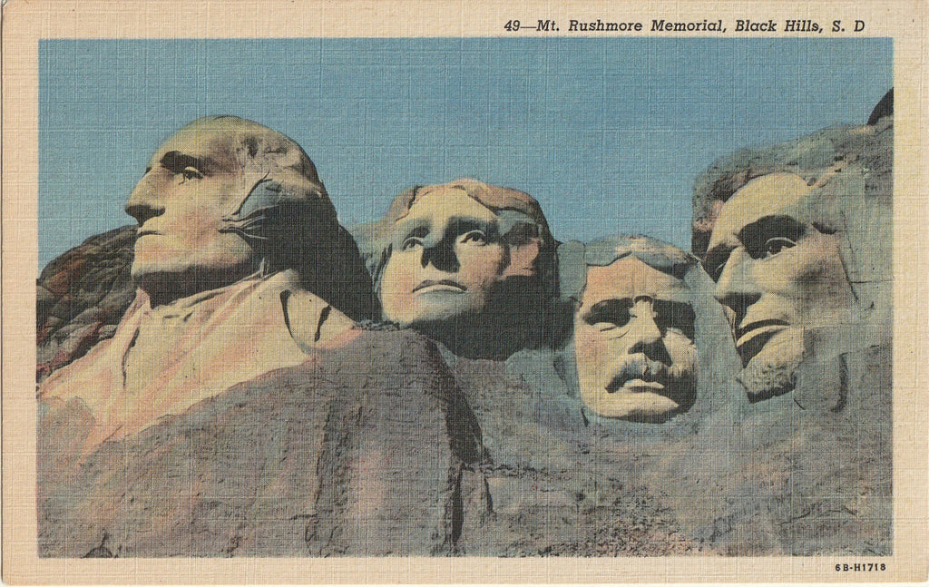 Mt. Rushmore Memorial - Black Hills, South Dakota - Postcard, c. 1940s