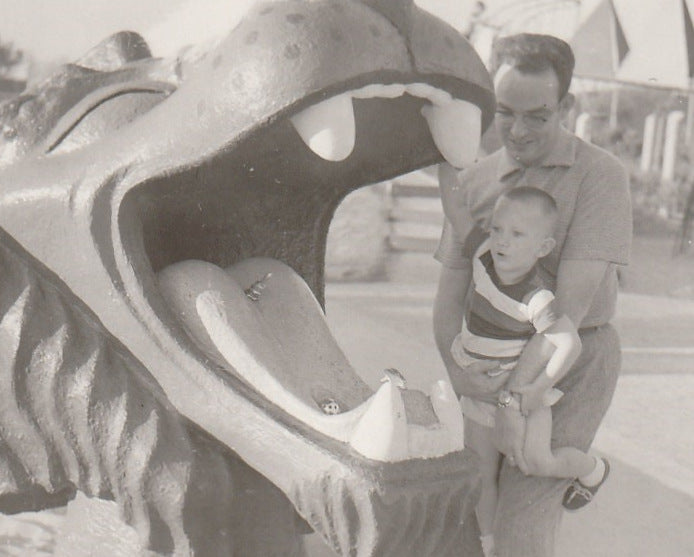 Dennis The Menace Playground Lion Fountain Vintage Photo Close Up 2