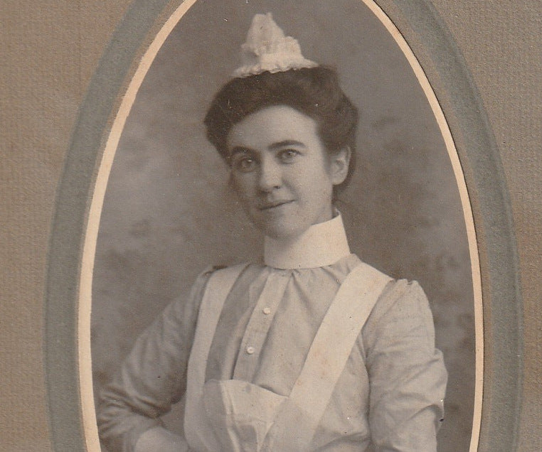 Edwardian Nurse - Camden, NJ - Cabinet Photo, c. 1900s Close Up 2