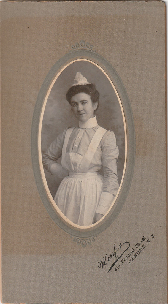 Edwardian Nurse - Camden, NJ - Cabinet Photo, c. 1900s