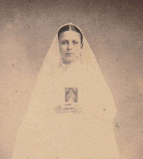 Ghostly Confirmation Girl - E. Couchman - Albany, NY - CDV Photo, c. 1800s Close Up
