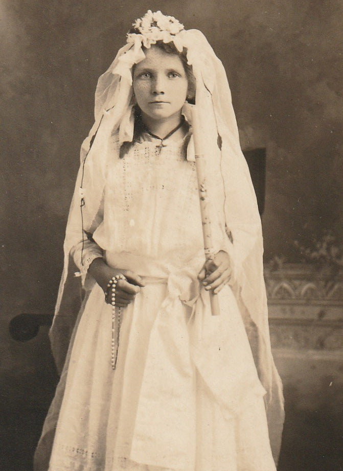 Mary Dasedel Holy Communion RPPC Close Up 2