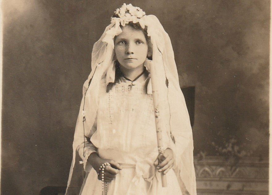 Mary Dasedel Holy Communion RPPC Close Up 3