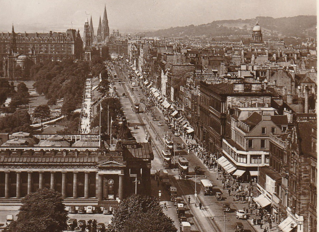 Princes Street Edinburgh, Scotland - RPPC, c. 1940s Close Up 2