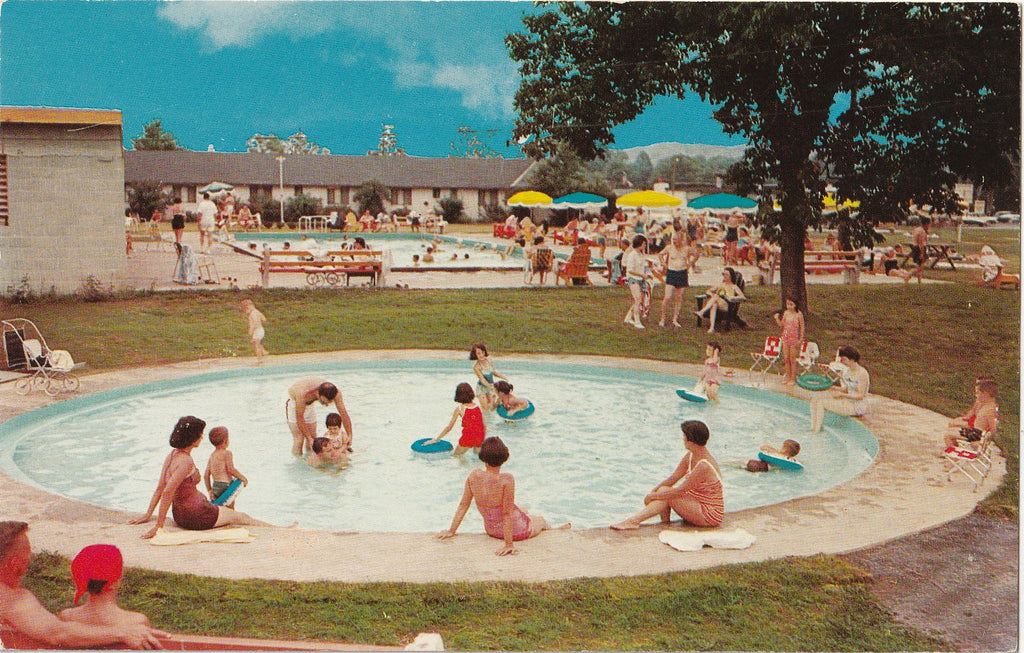The Children's Pool at Fernwood Bushkill PA Postcard