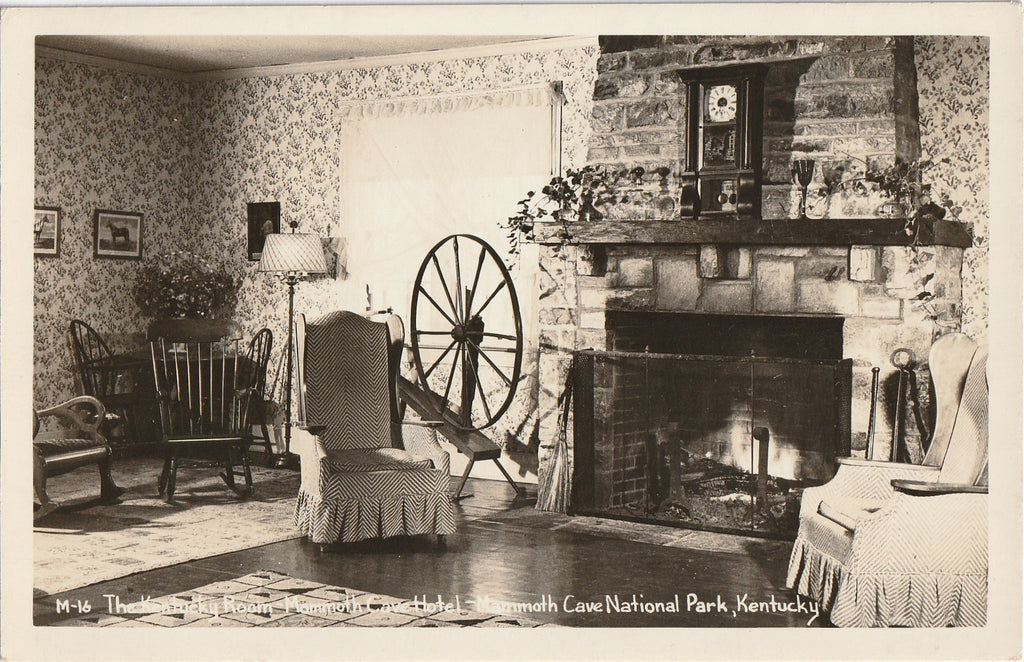 The Kentucky Room - Mammoth Cave Hotel, Kentucky - RPPC, c. 1940s