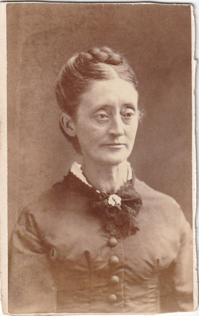 Tired Victorian Woman - J. Haynes - Belvidere, IL - CDV Photo, c. 1800s