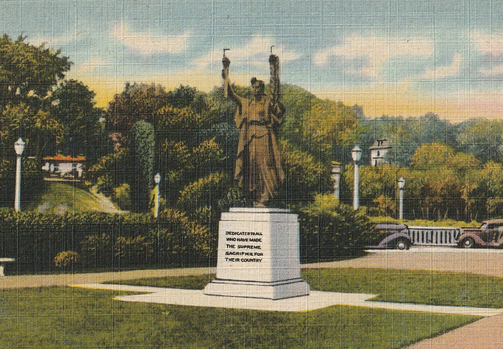 Veterans Memorial Statue Bangor Maine Vintage Postcard Close Up