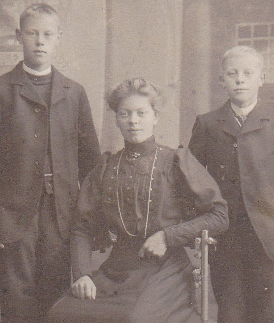 Norwegian Siblings- 1800s Antique Photograph- Kristiansund, Norway- Victorian Family- CDV Portrait- Brothers and Sister- Paper Ephemera