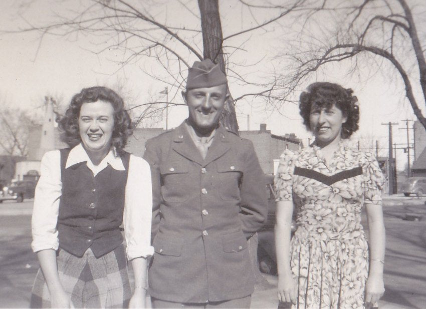 WW2 Soldier Pal- Old Photo- 1940s Vintage Photograph- Girls Flirting with Military Man-