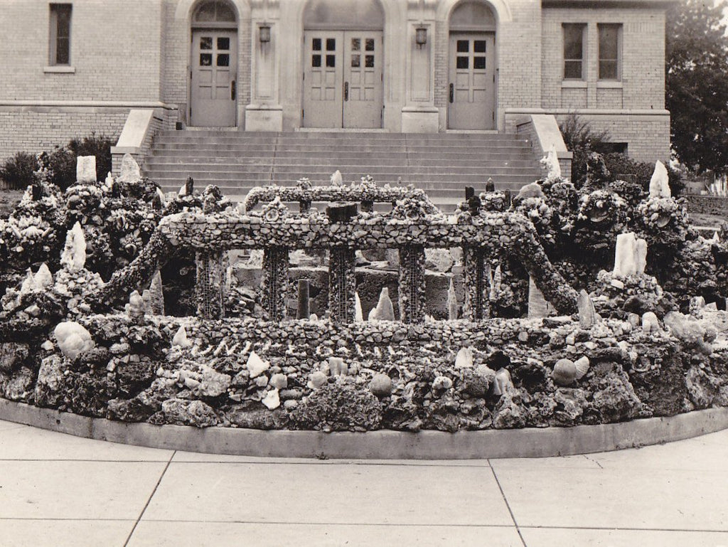War Memorial Fountain- West Bend, Iowa- 1920s Antique Photograph- Real Photo Postcard- Souvenir View- EKKP RPPC