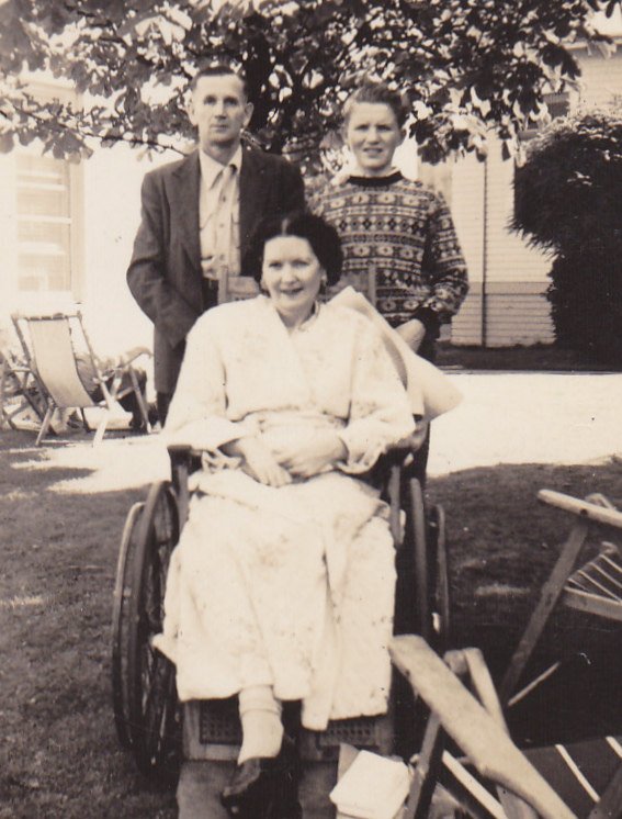 Mother's Wheelchair- 1940s Vintage Photograph- One Legged Woman- Family Snapshot- Amputee Photo