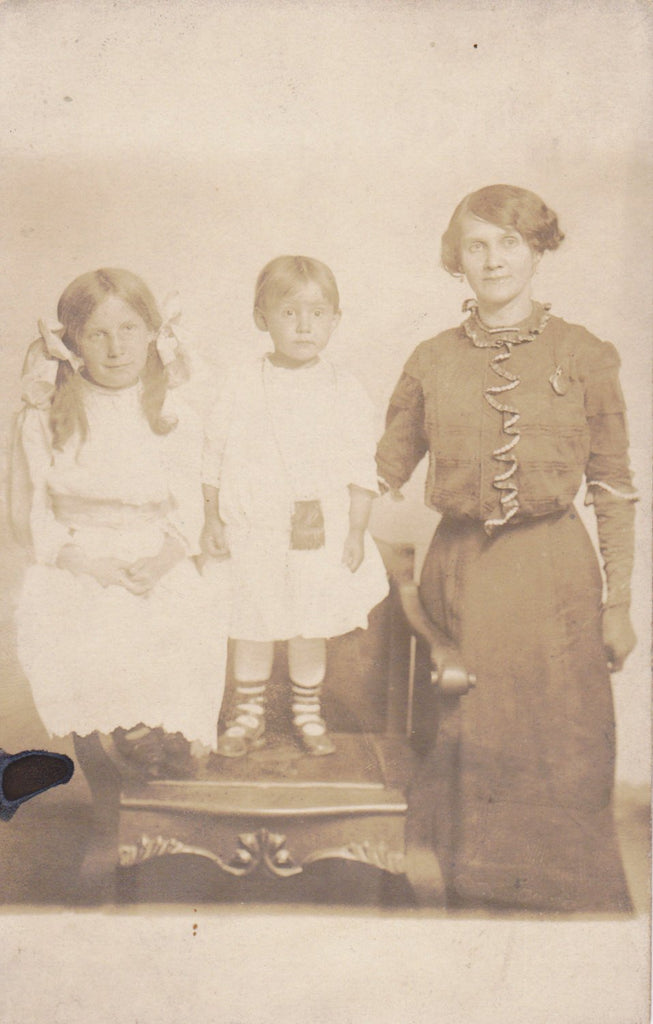 Mother and Children- 1910s Antique Photograph- Edwardian Family- Little Girl- Pigtails and Bows- Real Photo Postcard- Artura RPPC
